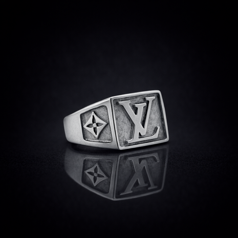 Louis Vuitton v1 Ring